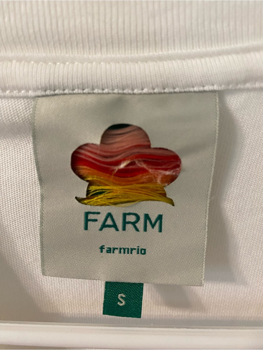 NWOT FARM Rio Off White Dress in Happiness Relaxed Tee Shirt - Picture 9 of 11
